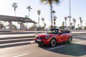 New MINI Cooper S Convertible Resmi Di India