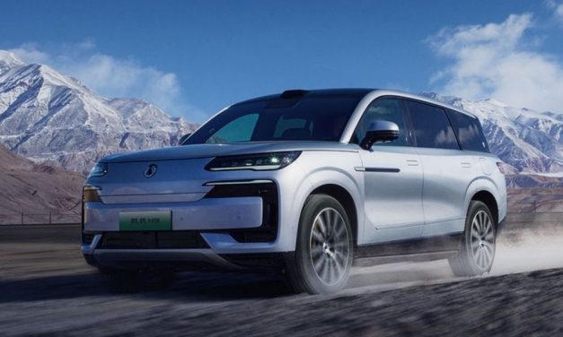 Bocoran Denza N9: SUV Mewah 912 HP Isi Daya Hanya 5 Menit