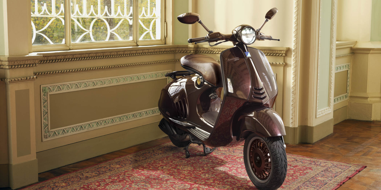 Vespa 946 “Horse” Resmi Di Rilis Dengan Material Eksklusif