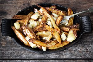 Mengenal Poutine, Kuliner Kentang Goreng Dan Keju Yang Tren