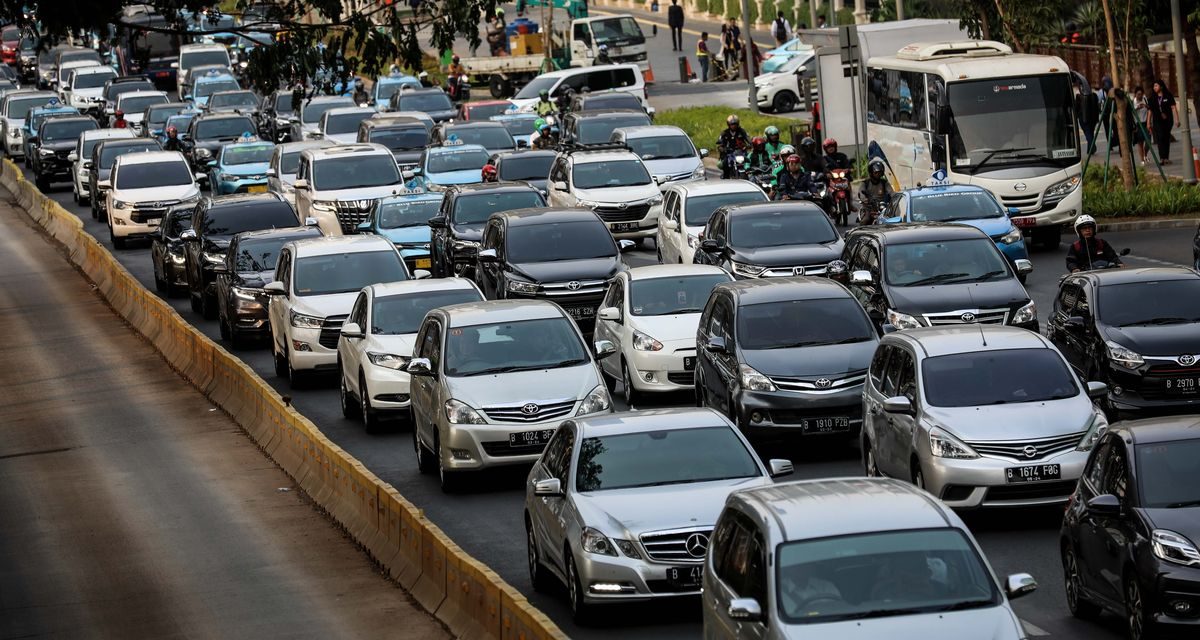 Kemenhub Larang Mobil Di Atas 10 Tahun Melintas Jalur Protokol