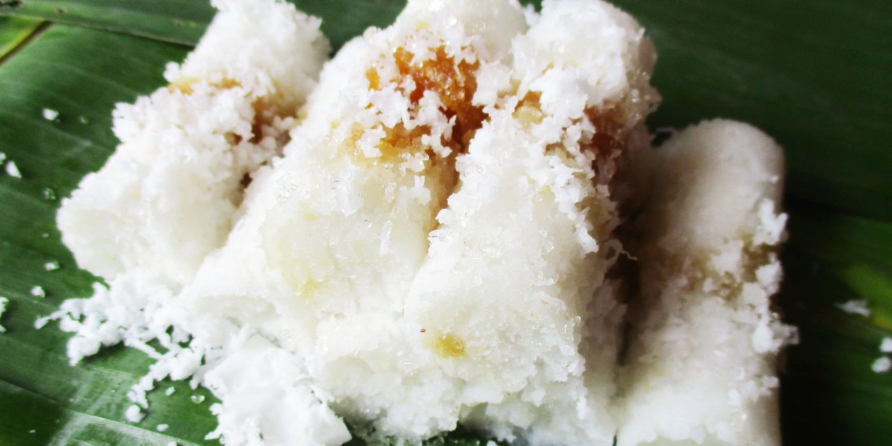 Kue Putu Bambu Medan Beraroma Pandan Yang Autentik