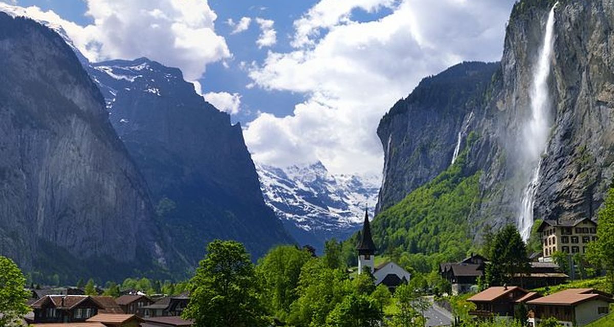 Desa Lauterbrunnen Swiss Pasang Tarif Masuk Atasi Over-tourism