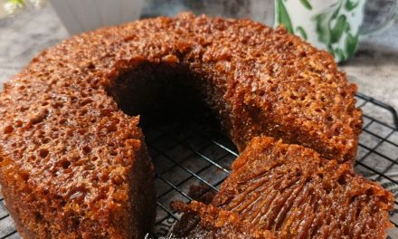 Mengenal Kue Sarang Semut: Kudapan Karamel Tepung Sagu