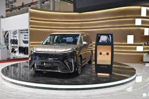 Maxus Mifa 9 Executive Bawa Baterai 90 kWh Dan Fitur ADAS