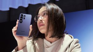 Samsung Galaxy S26 Ultra Debutkan Fitur Privacy Display