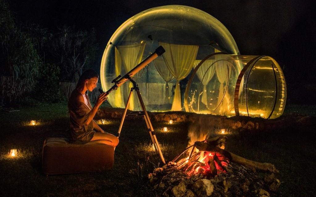 Menginap Di Bubble Tent Gurun Untuk Menikmati Bima Sakti