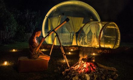 Menginap Di Bubble Tent Gurun Untuk Menikmati Bima Sakti
